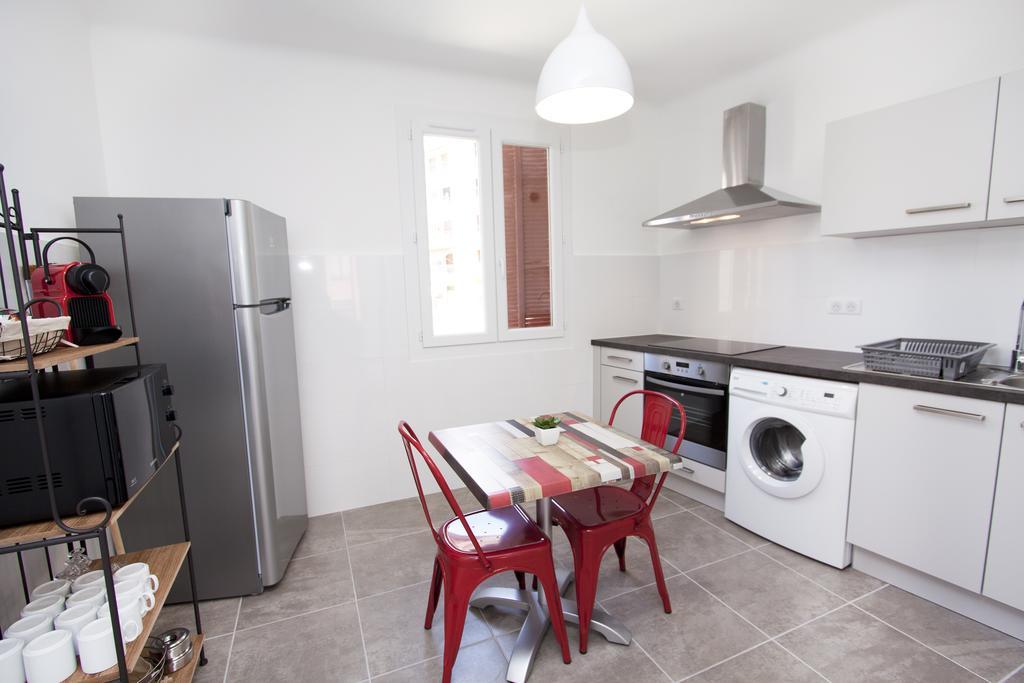 Appartement Plage Du Trottel อฌักซิโอ้ ภายนอก รูปภาพ